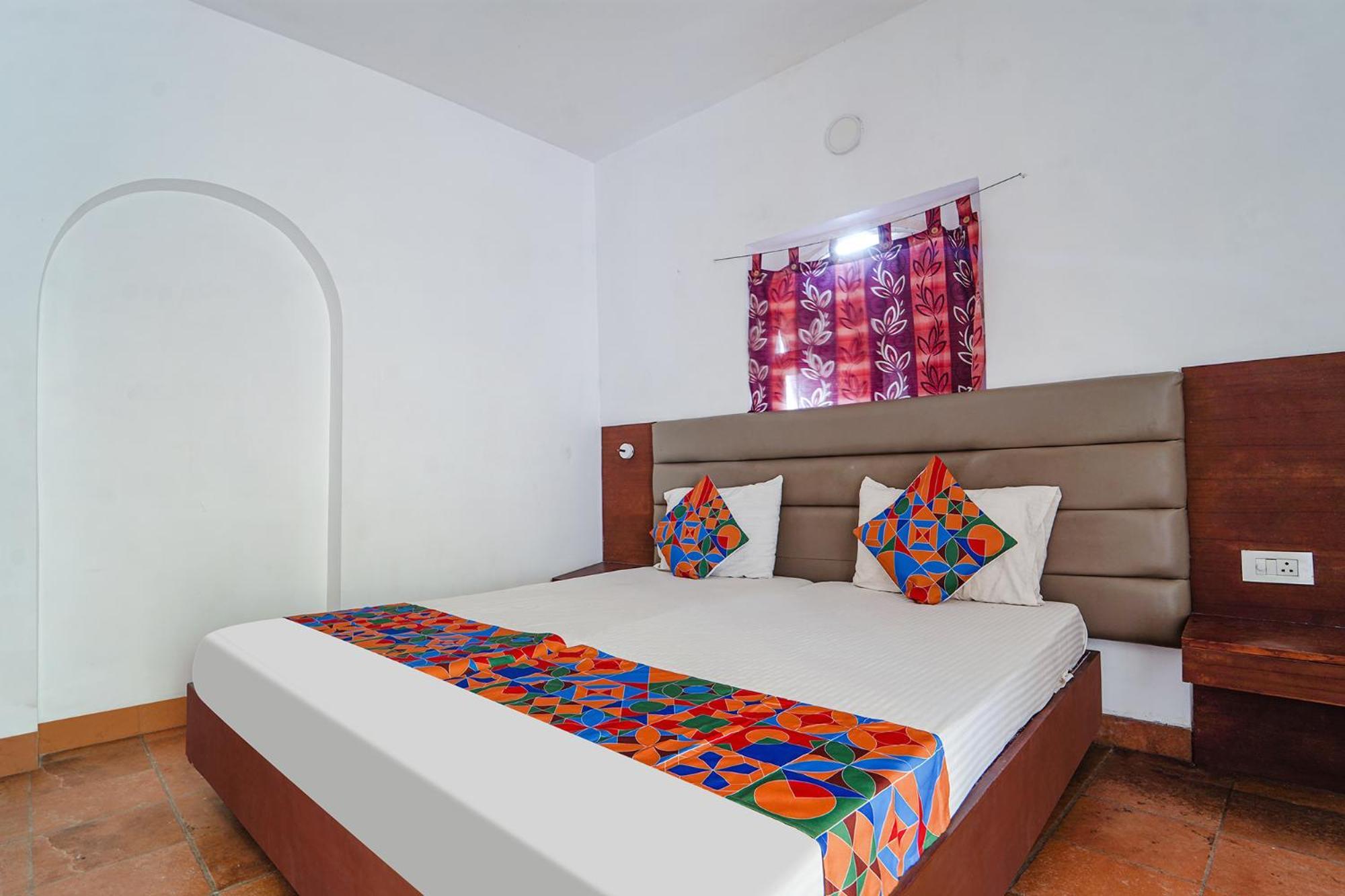 Fabexpress Le Aham Boutique - Auroville Beach - 600M Пондичерри Экстерьер фото
