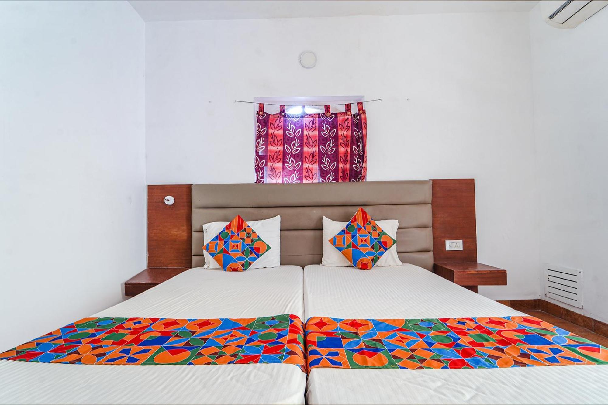Fabexpress Le Aham Boutique - Auroville Beach - 600M Пондичерри Экстерьер фото