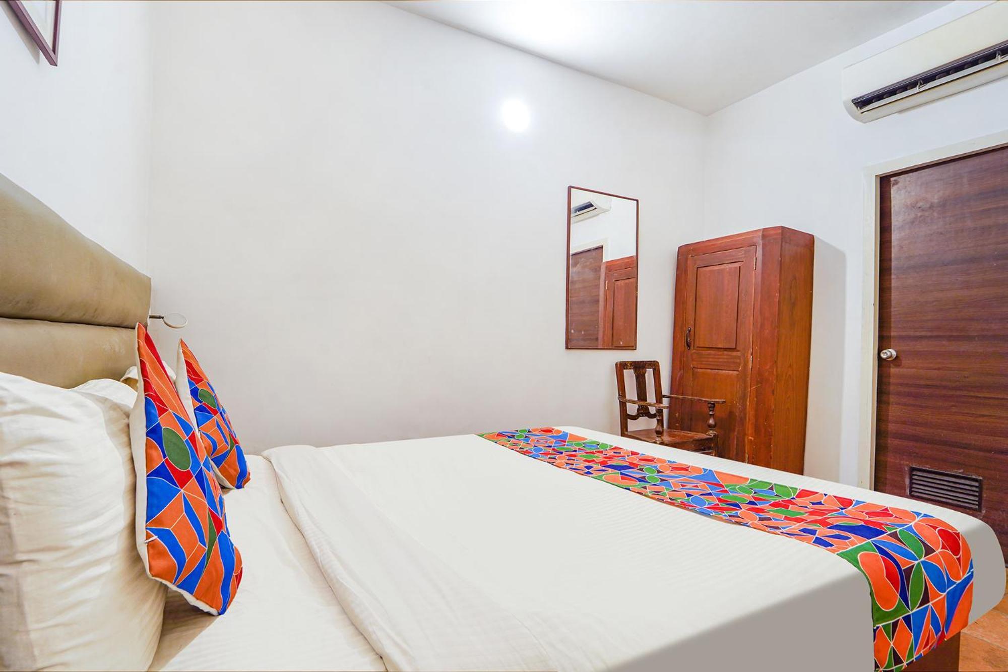 Fabexpress Le Aham Boutique - Auroville Beach - 600M Пондичерри Экстерьер фото